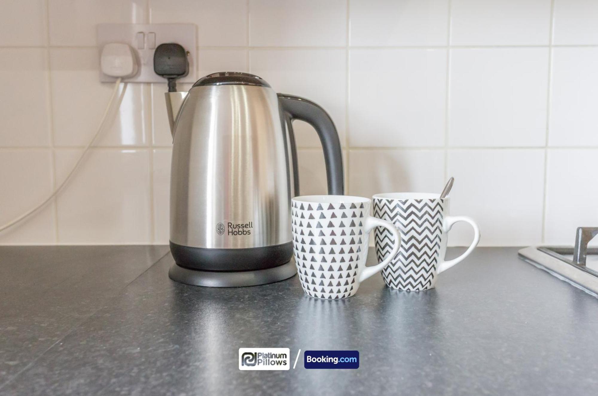 Modern Oxford 2 Bedroom Apartments, Families & Contractor Accommodation, Near John Radcliffe Hospital Bagian luar foto