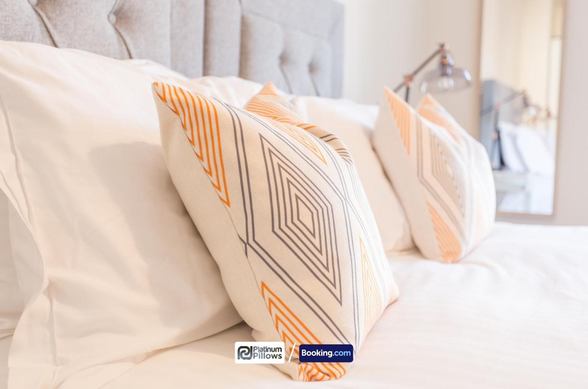 Modern Oxford 2 Bedroom Apartments, Families & Contractor Accommodation, Near John Radcliffe Hospital Bagian luar foto