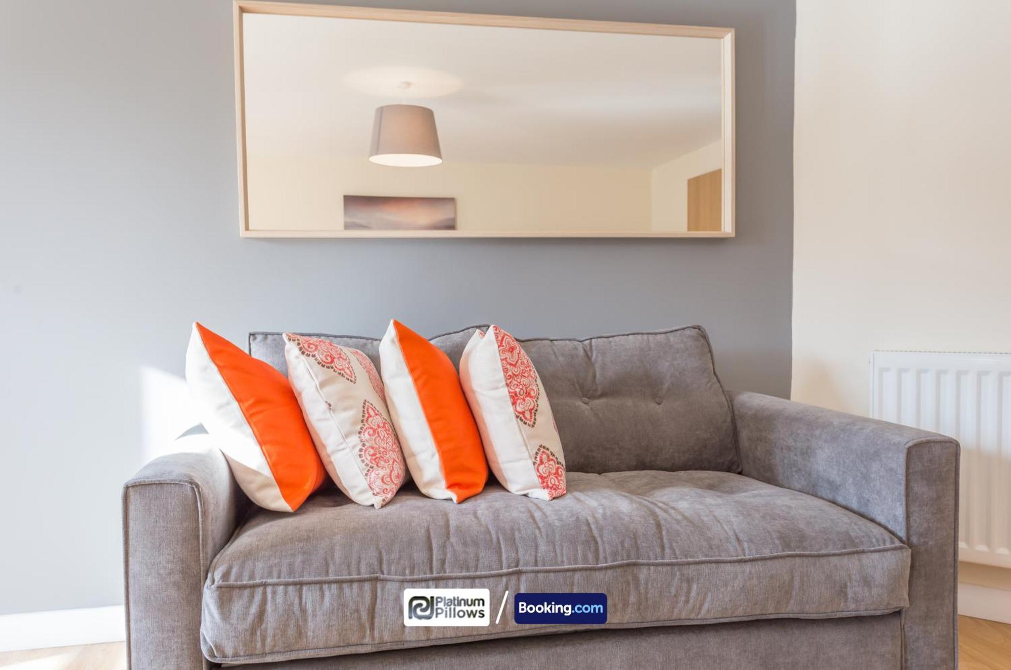 Modern Oxford 2 Bedroom Apartments, Families & Contractor Accommodation, Near John Radcliffe Hospital Bagian luar foto