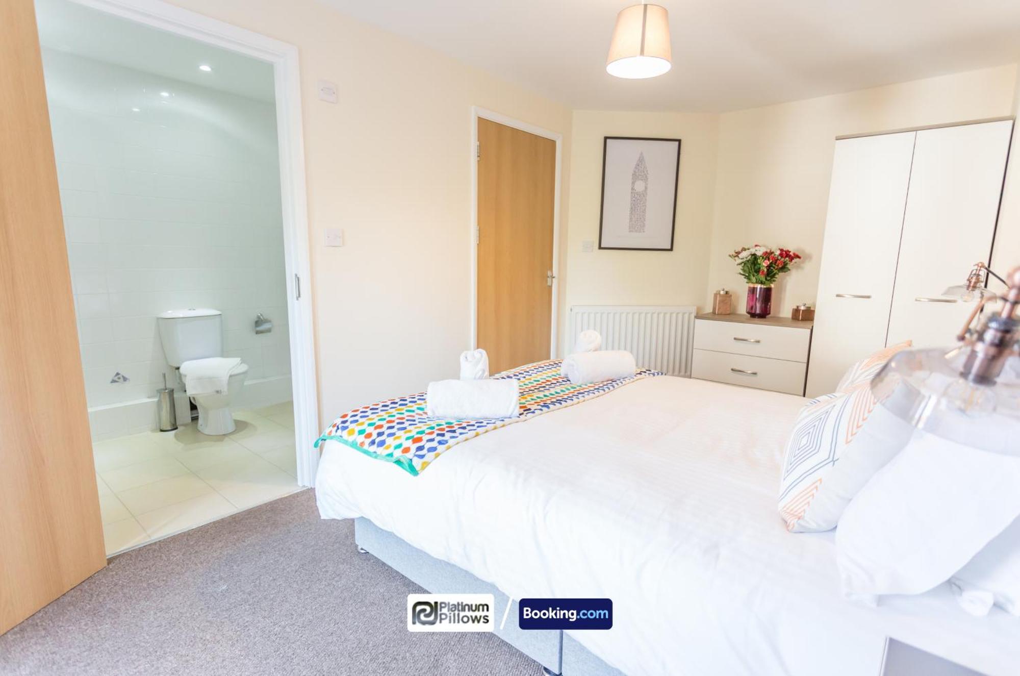 Modern Oxford 2 Bedroom Apartments, Families & Contractor Accommodation, Near John Radcliffe Hospital Bagian luar foto
