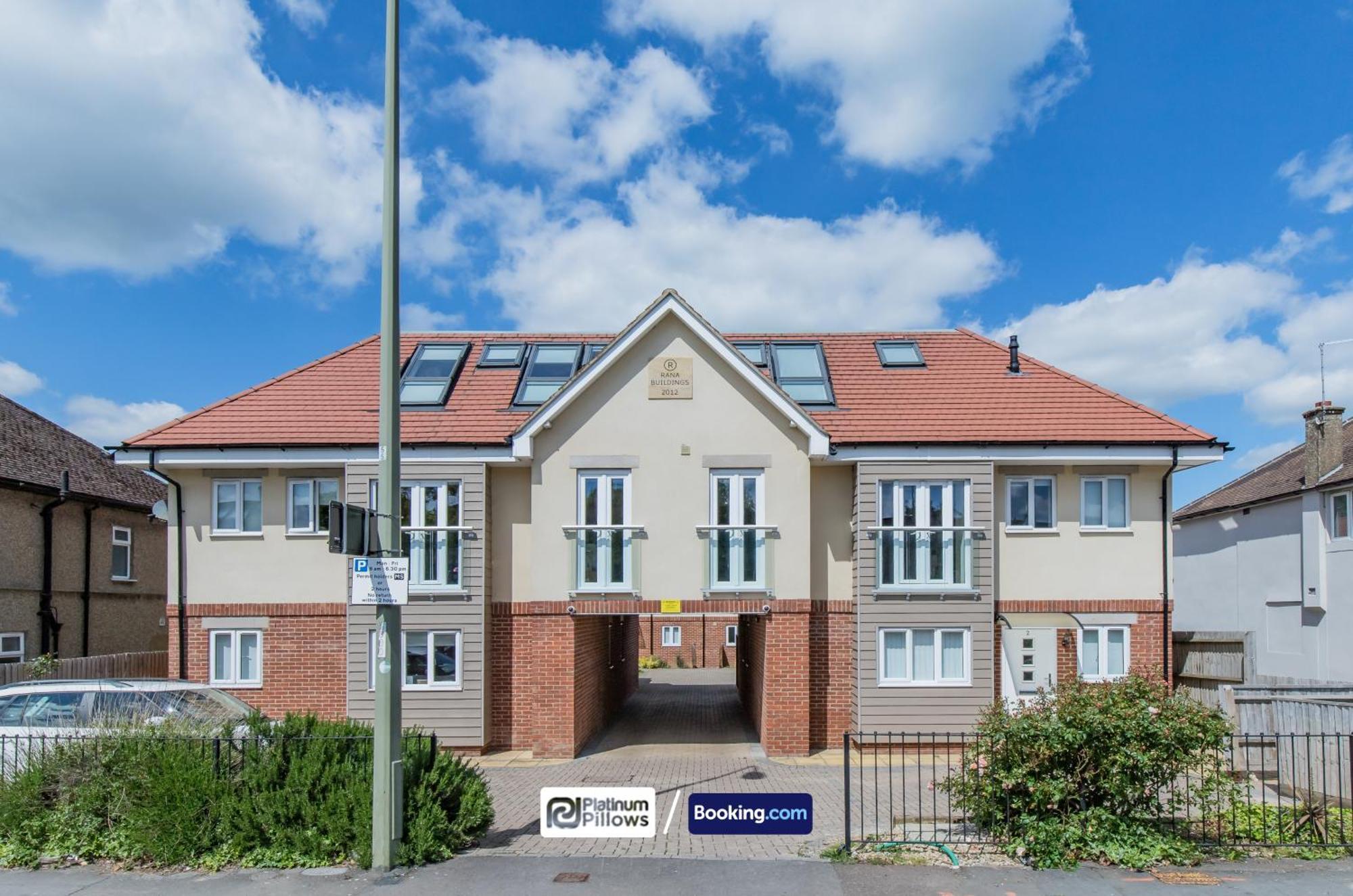 Modern Oxford 2 Bedroom Apartments, Families & Contractor Accommodation, Near John Radcliffe Hospital Bagian luar foto