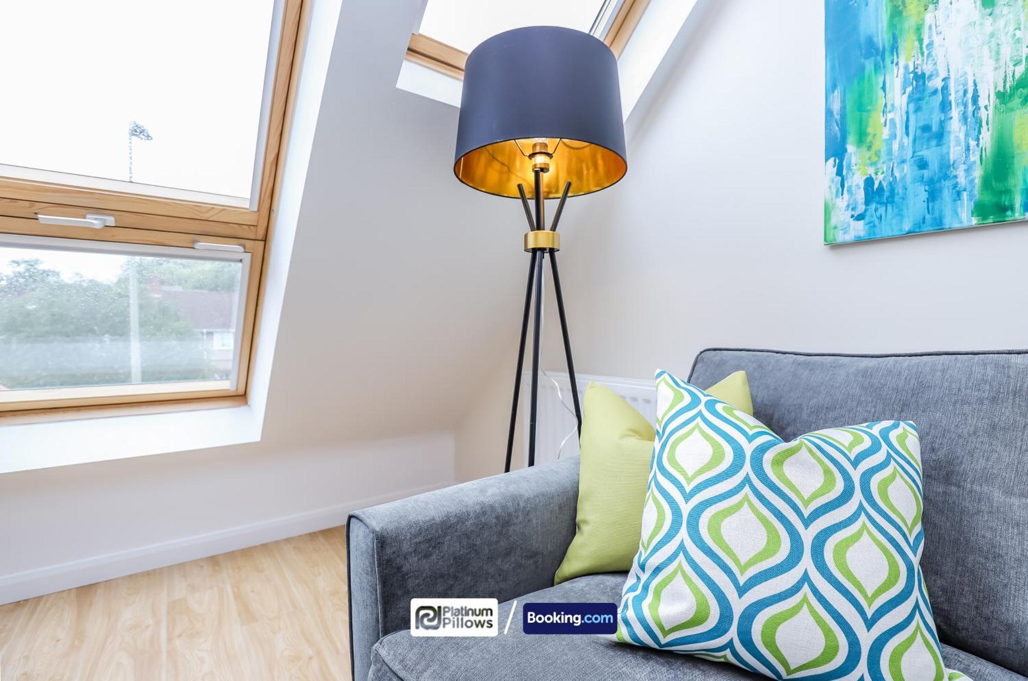 Modern Oxford 2 Bedroom Apartments, Families & Contractor Accommodation, Near John Radcliffe Hospital Bagian luar foto