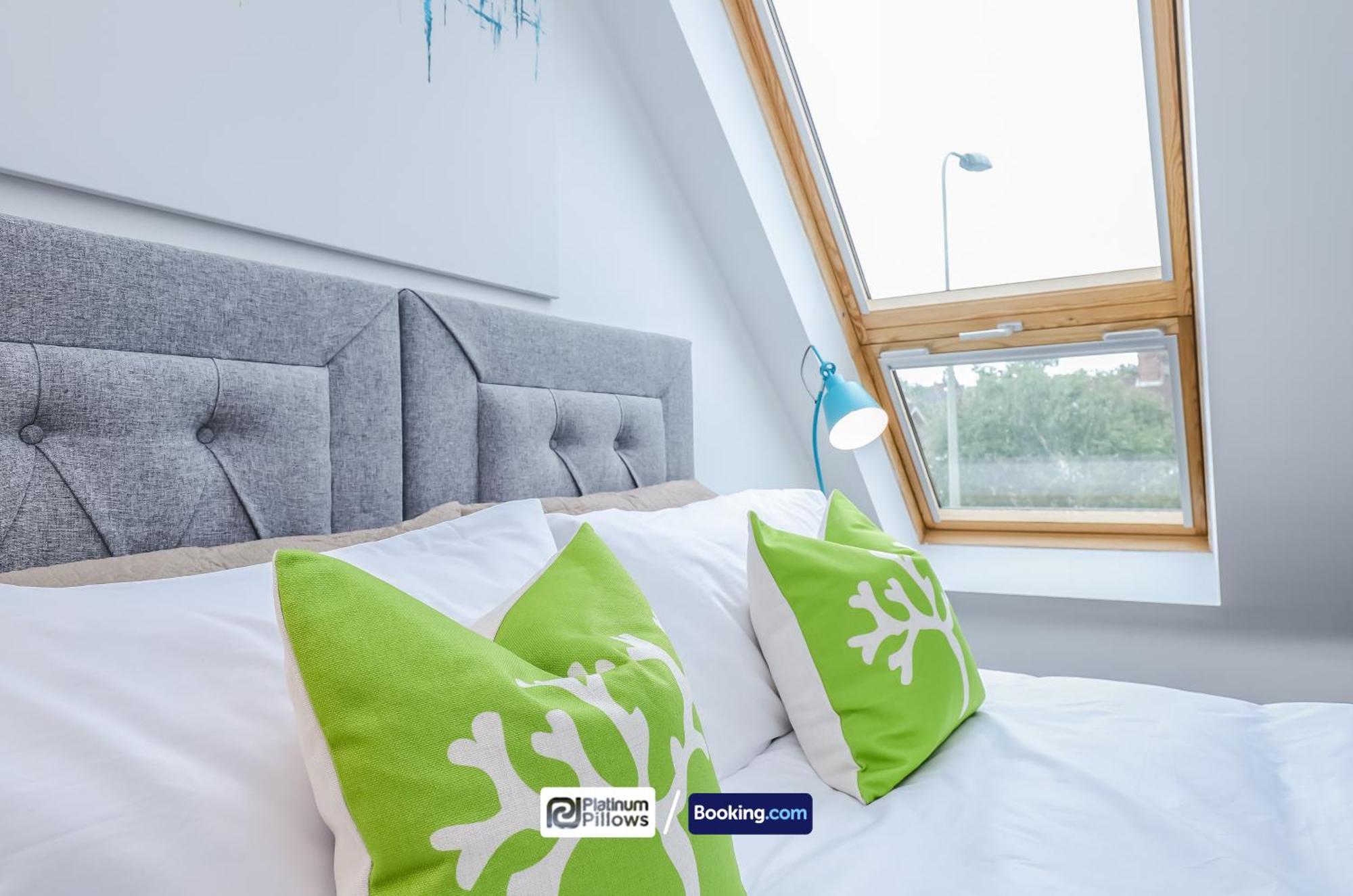 Modern Oxford 2 Bedroom Apartments, Families & Contractor Accommodation, Near John Radcliffe Hospital Bagian luar foto
