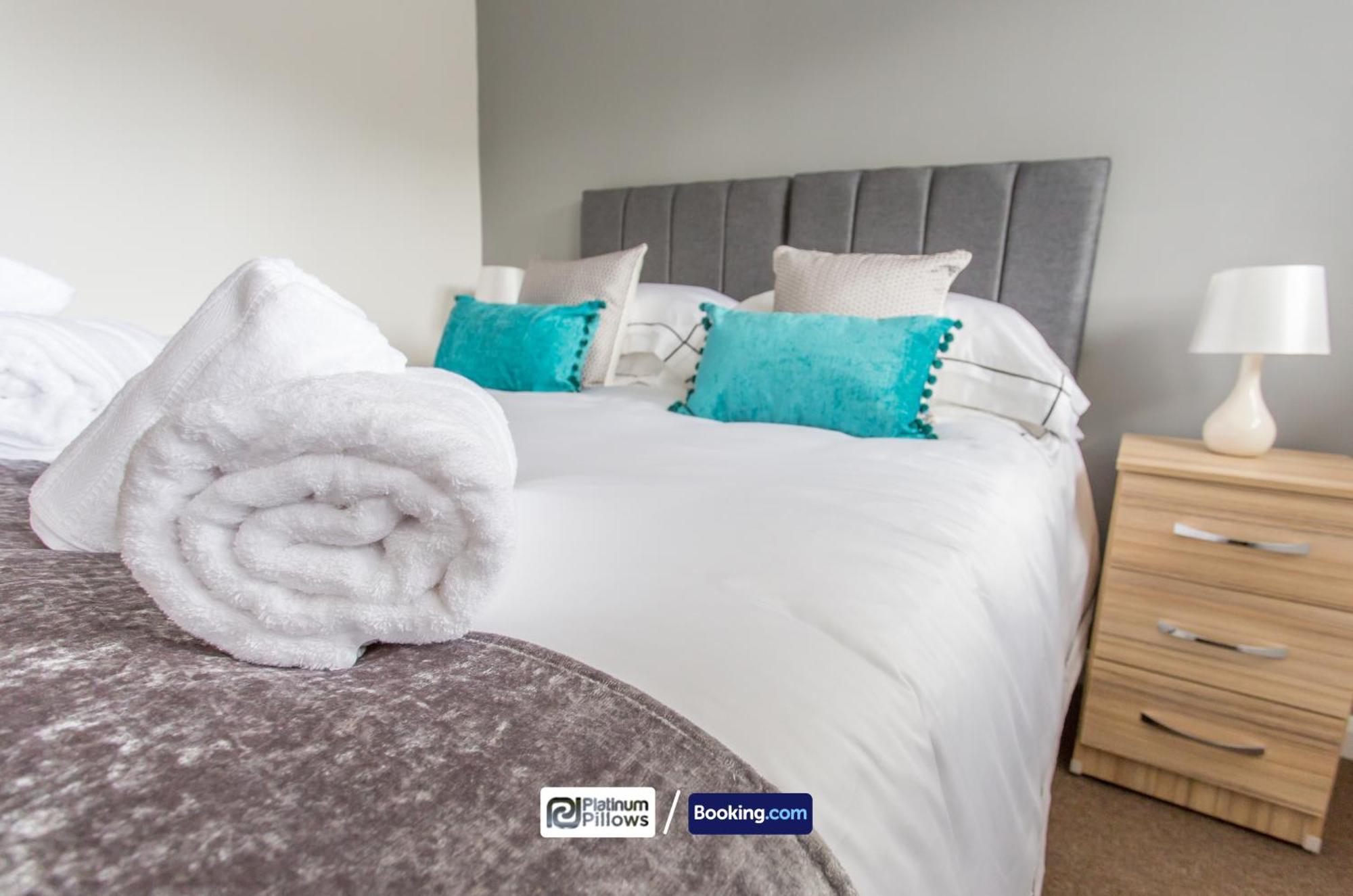 Modern Oxford 2 Bedroom Apartments, Families & Contractor Accommodation, Near John Radcliffe Hospital Bagian luar foto
