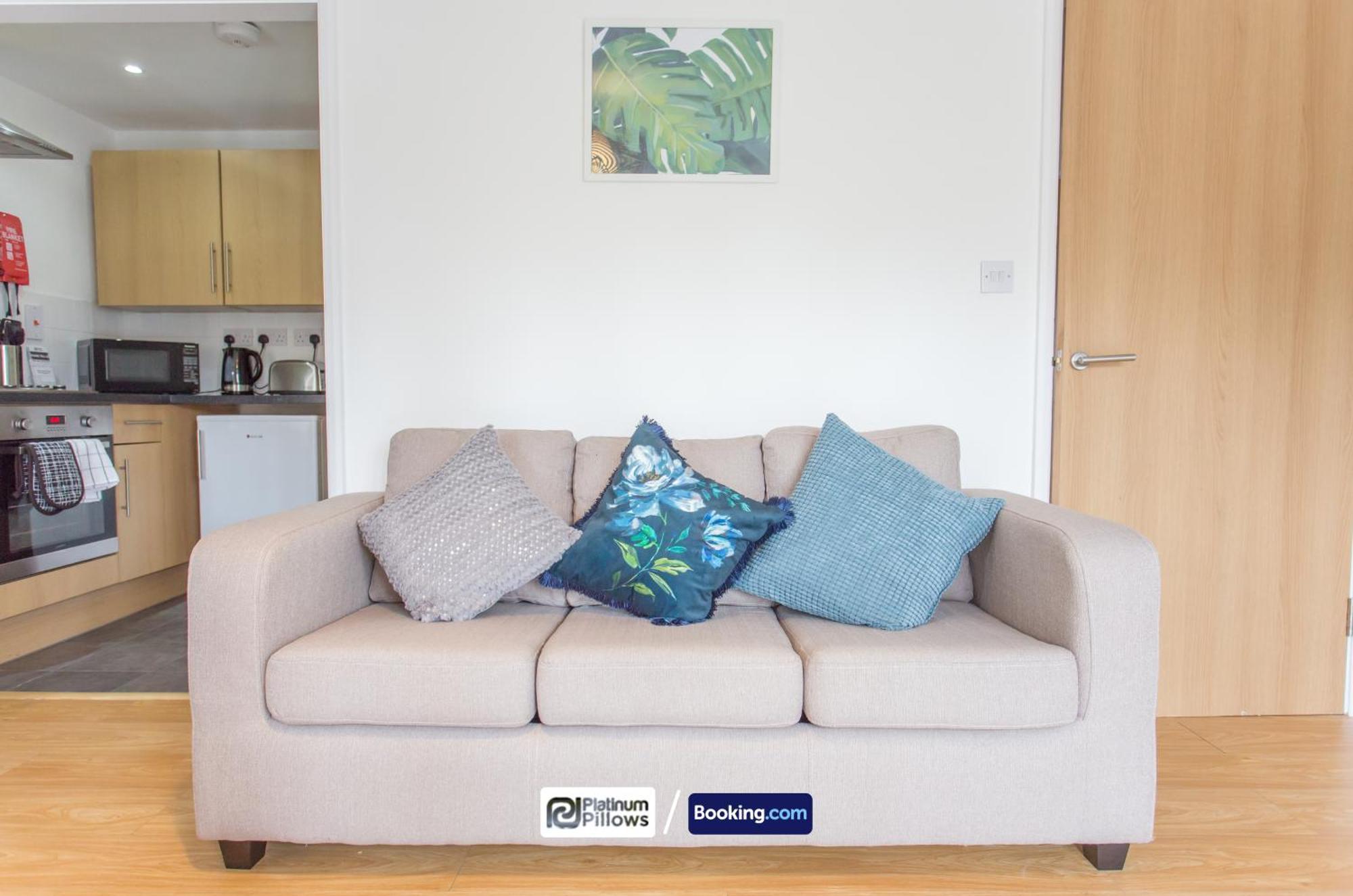 Modern Oxford 2 Bedroom Apartments, Families & Contractor Accommodation, Near John Radcliffe Hospital Bagian luar foto