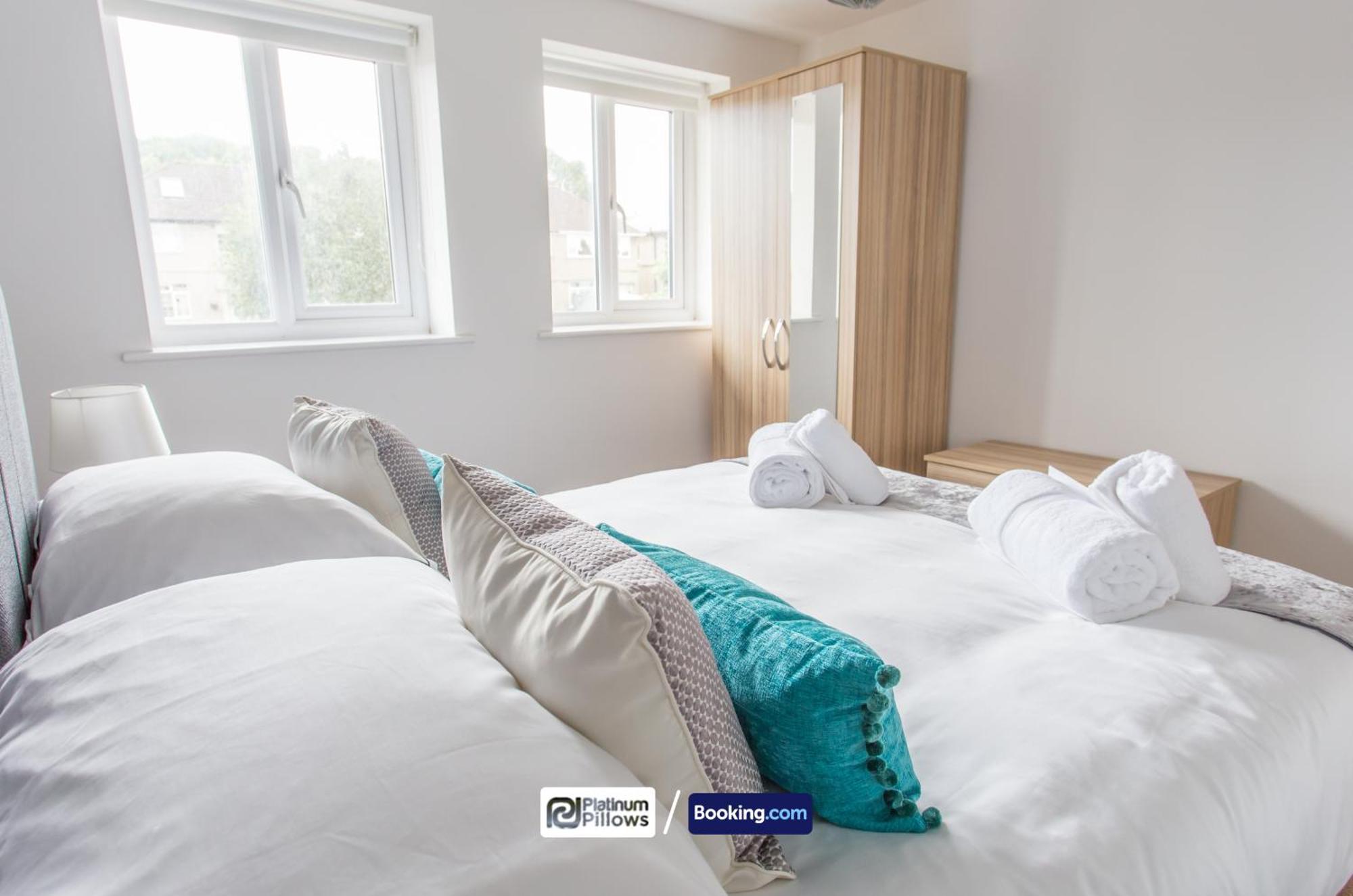 Modern Oxford 2 Bedroom Apartments, Families & Contractor Accommodation, Near John Radcliffe Hospital Bagian luar foto