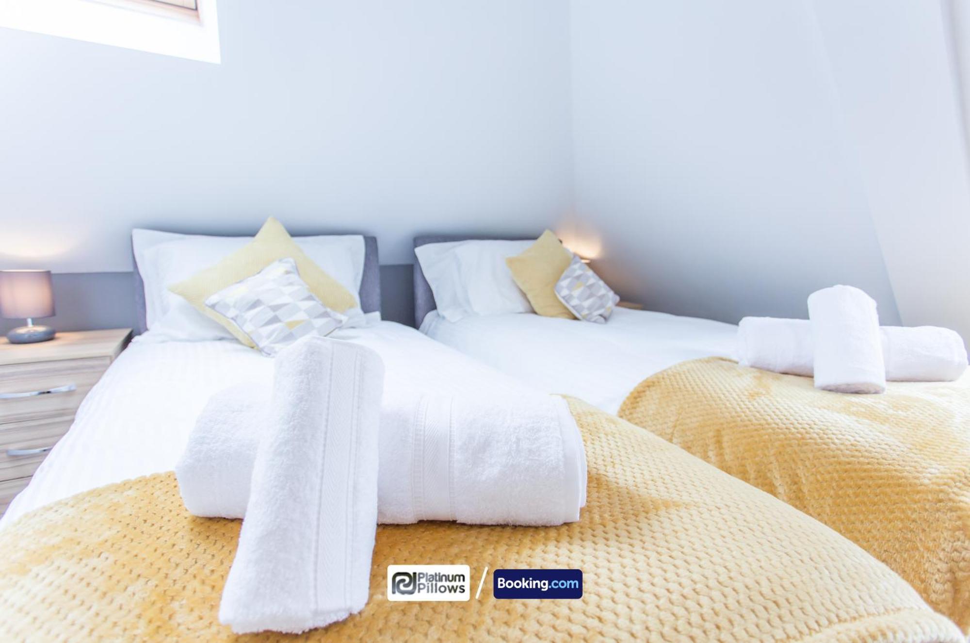Modern Oxford 2 Bedroom Apartments, Families & Contractor Accommodation, Near John Radcliffe Hospital Bagian luar foto