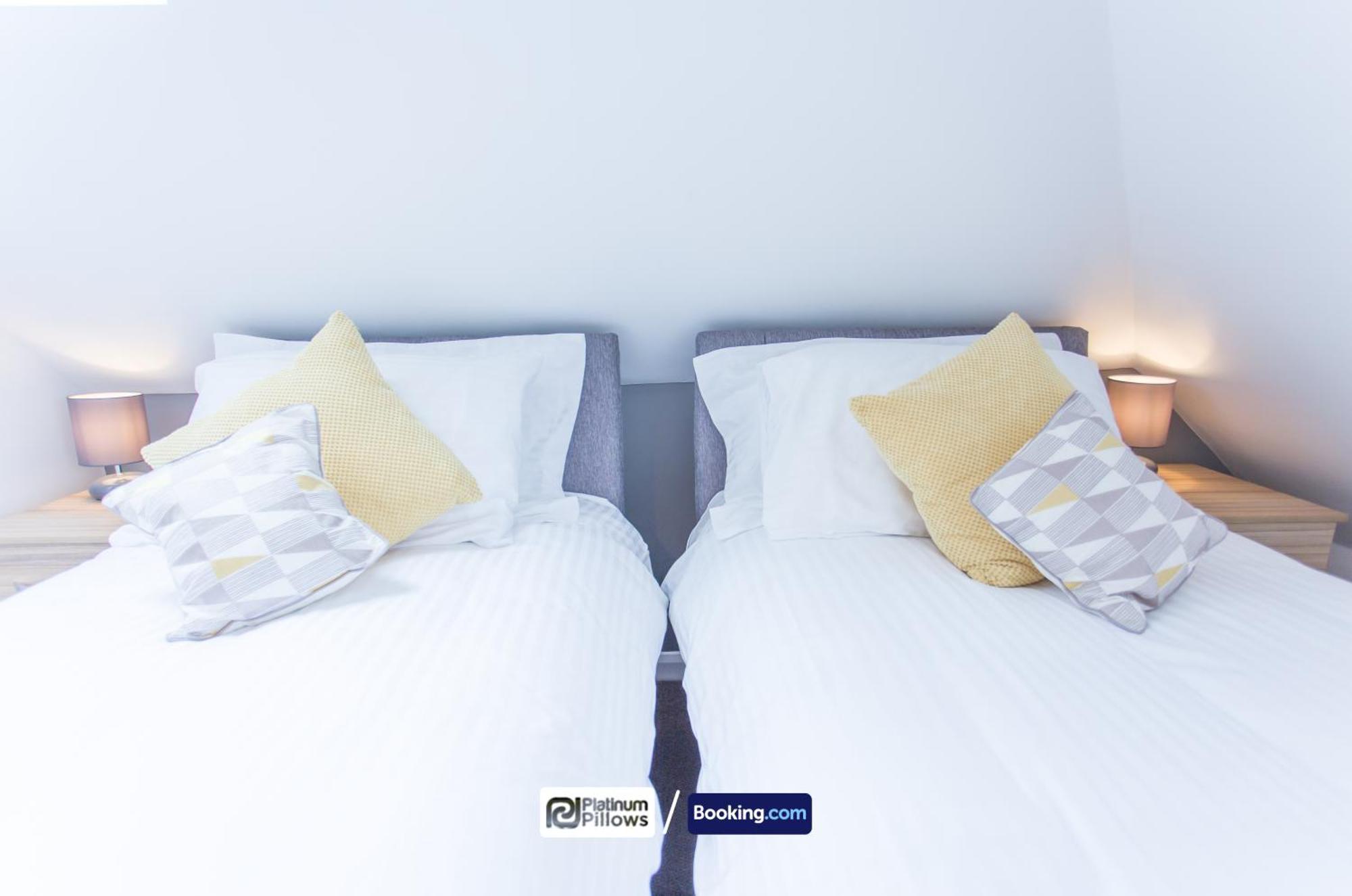 Modern Oxford 2 Bedroom Apartments, Families & Contractor Accommodation, Near John Radcliffe Hospital Bagian luar foto